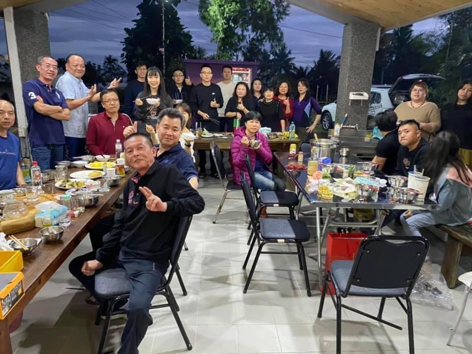 Home Rest B&B Lijia Bagian luar foto