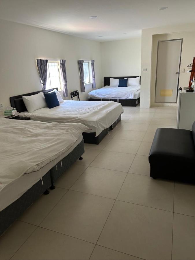 Home Rest B&B Lijia Bagian luar foto