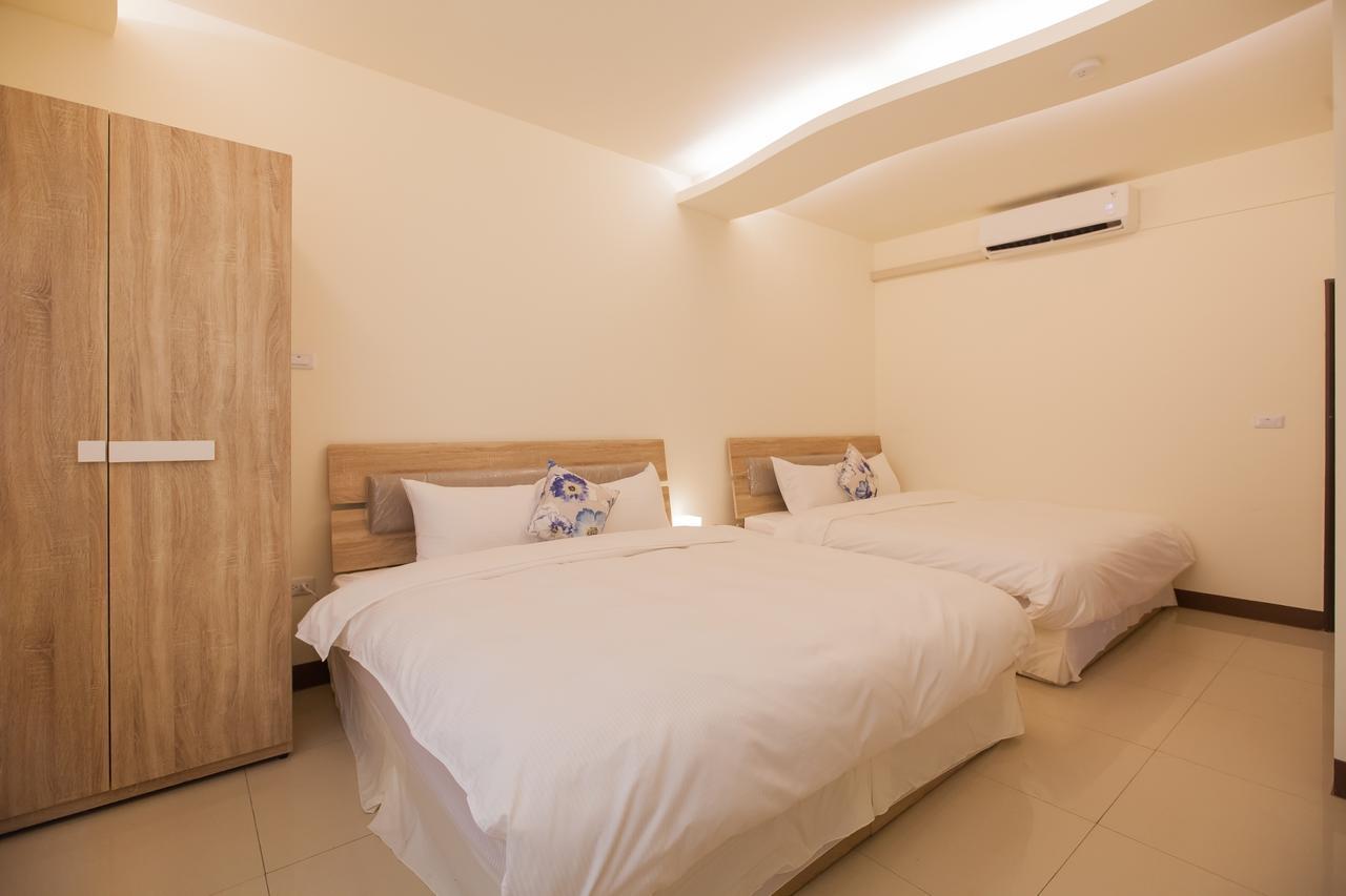 Home Rest B&B Lijia Bagian luar foto